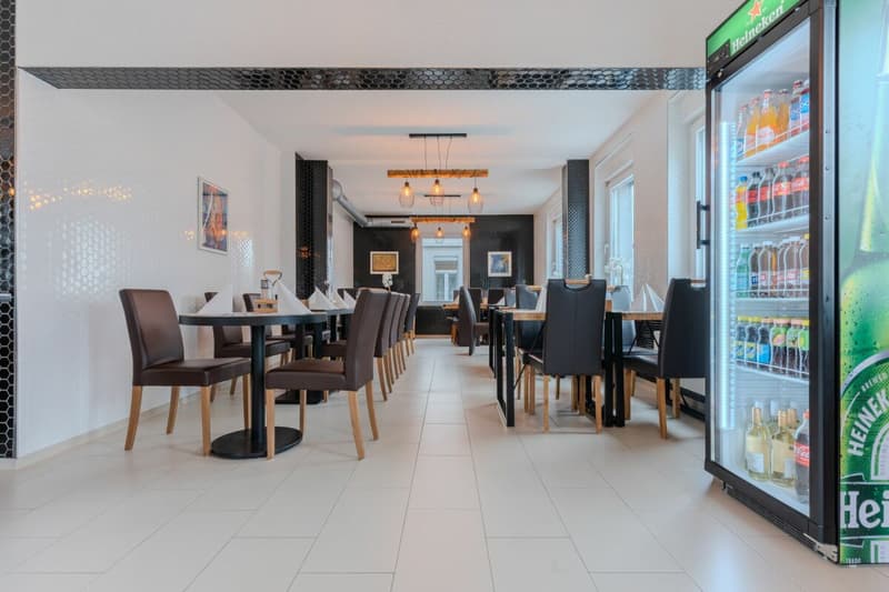 Immeuble d'habitation et de commerce rénové avec un potentiel de rendement attractif ! (3)