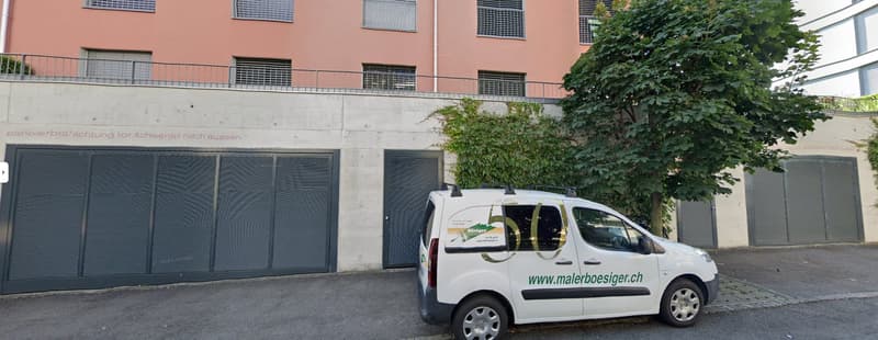 Posto auto in garage nel centro di Zug (2)