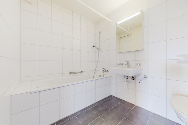 Badezimmer mit Badewanne