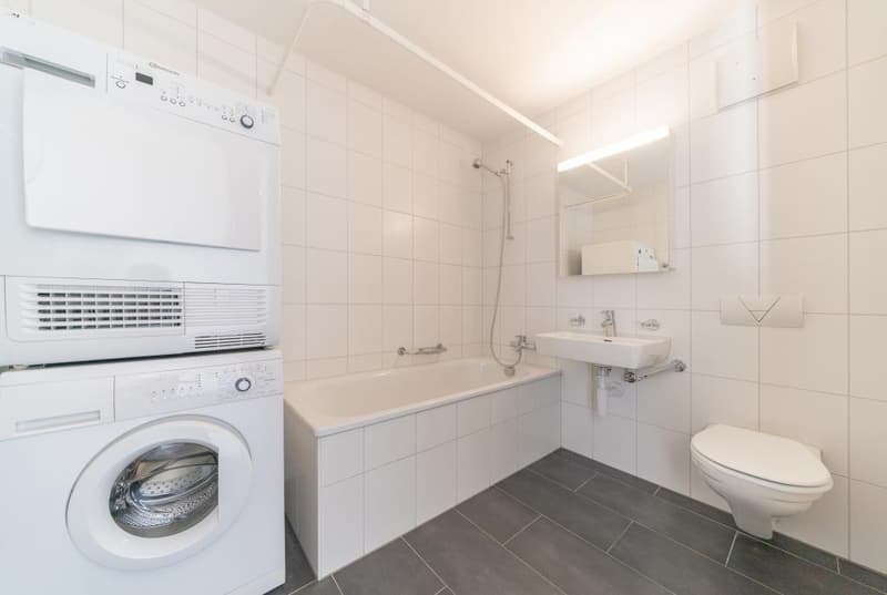 Badezimmer mit Badewanne