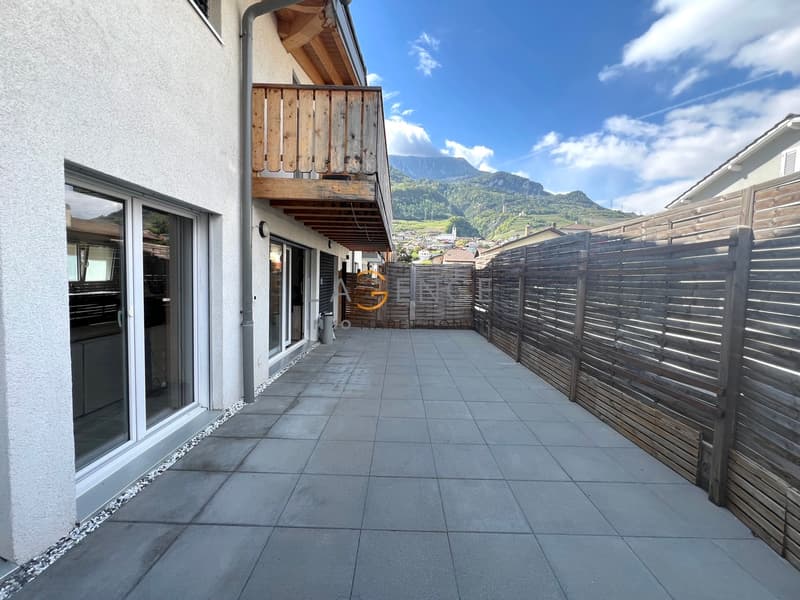 APARTMENT 3.5 ROOMS AND 1.5 ROOMS STUDIO WITH RENTAL INCOME (5)