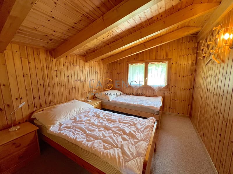 TRADITIONAL CHALET WITH BREATHTAKING VIEW (6)
