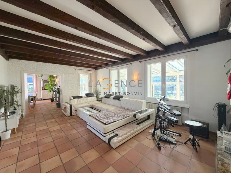 High-Standard Villa with Swimming Pool (4)