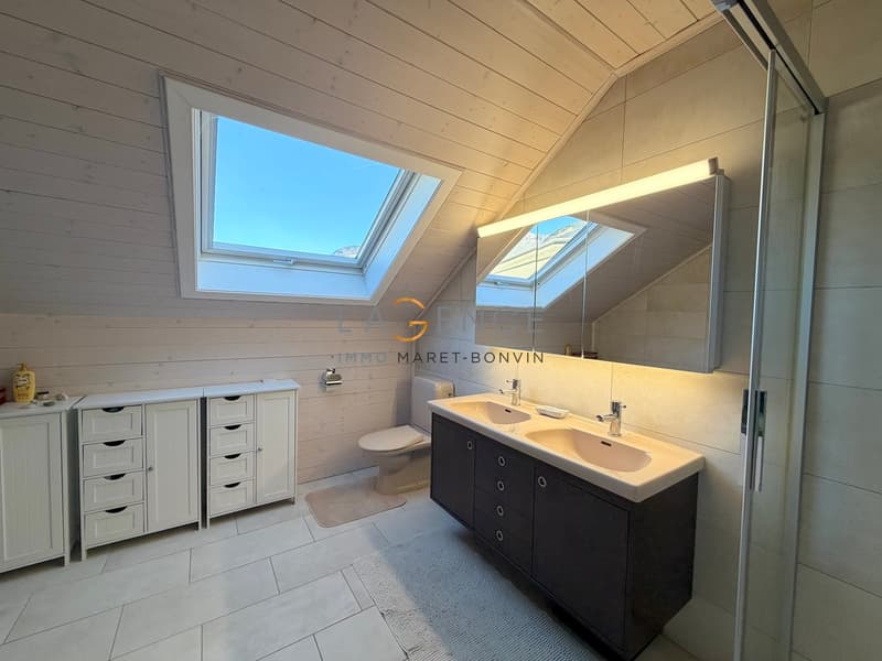 High-Standard Villa with Swimming Pool (11)