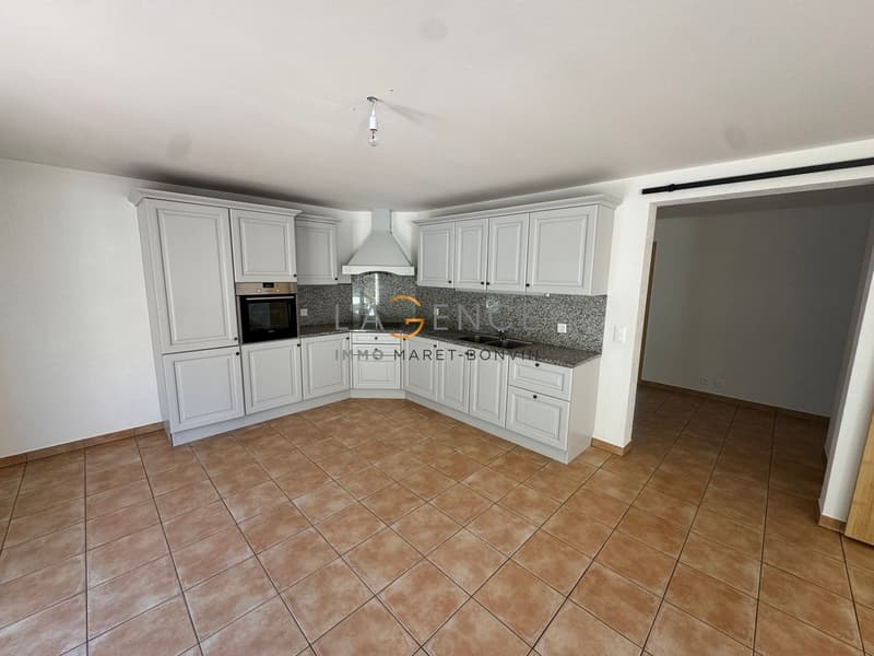 To seize - bright 4.5-room apartment (3)