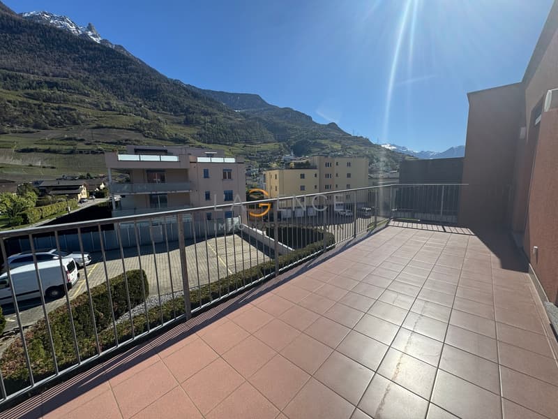 A saisir - lumineux appartement de 4.5 pièces (1)