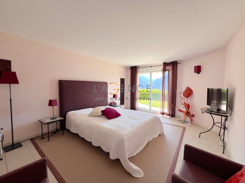 Exceptional Villa in Venthone (7)