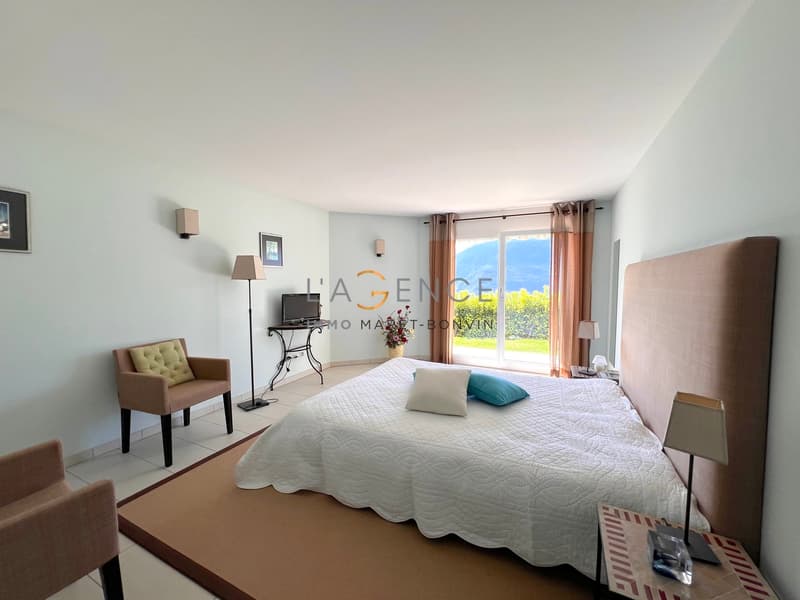 Exceptional Villa in Venthone (9)