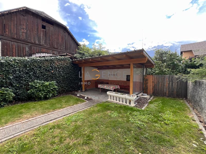 Renovated Village House with 100m2 Garden (7)