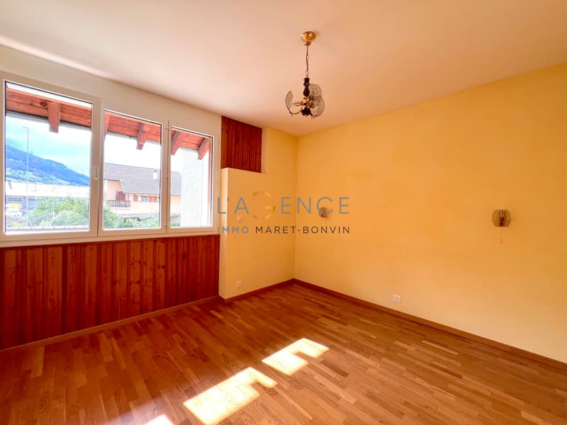 Renovated Village House with 100m2 Garden (4)