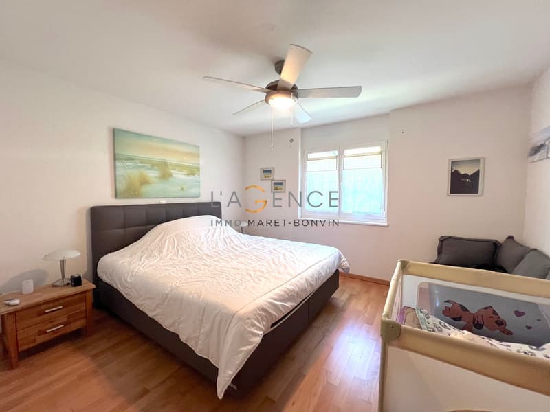 LARGE INDIVIDUAL VILLA OF 6.5 ROOMS - FULLY (5)