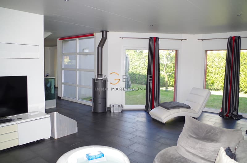 Villa individuelle avec jardin arborisé dans un quartier privilégié (1)