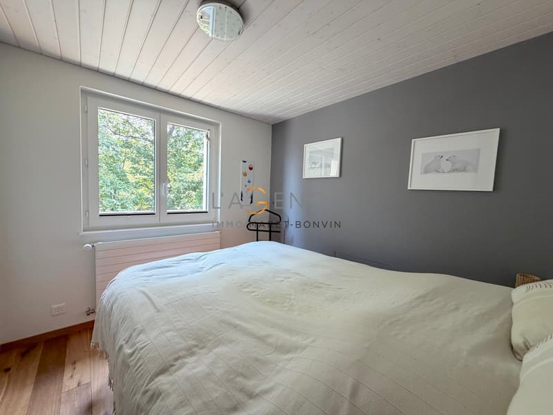 Appartement idéalement situé de 4,5 pièces avec vue panoramique (5)