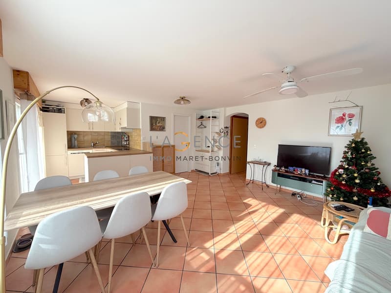 APPARTEMENT DE 4,5 PCES AVEC TERRASSE DE 9 M2 (2)