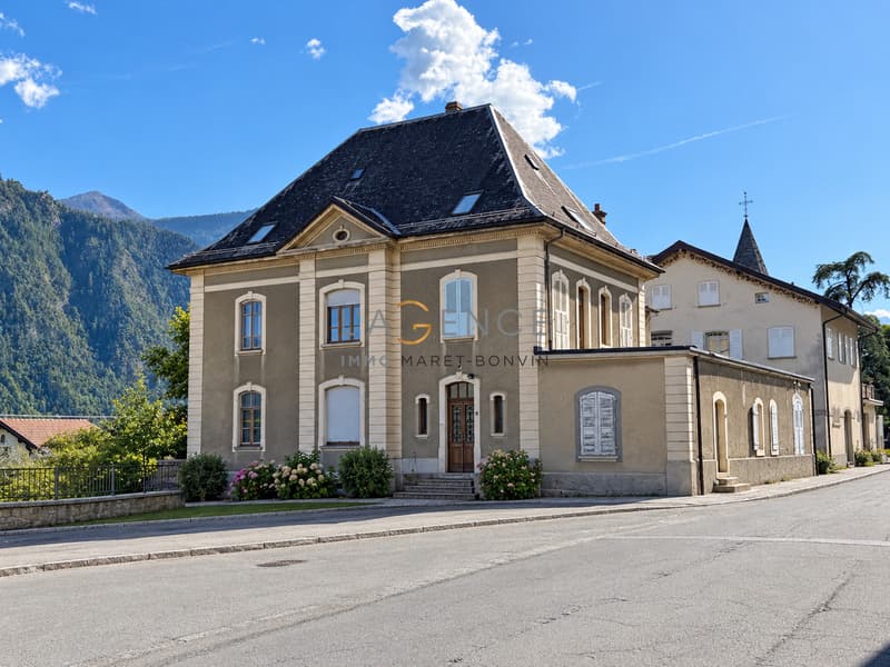 LE MANOIR - SAINT-PIERRE-DE-CLAGES (1)