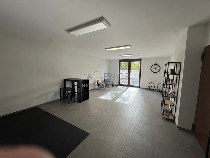 Local commercial de 50 m² idéalement situé à Savièse (3)