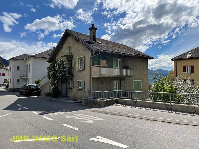 À Saisir au coeur du village de Miège (3)