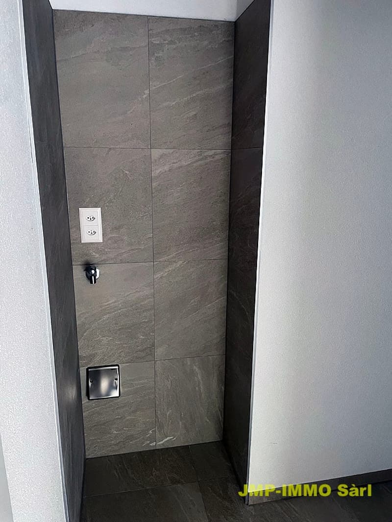 Bellissimo appartamento in attico in piccola PPE (10)