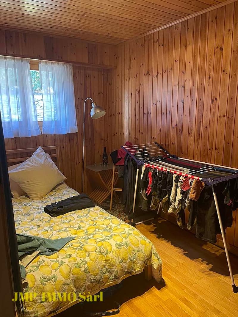 À saisir maison villageoise à rénover avec vue et ensoleillement (11)