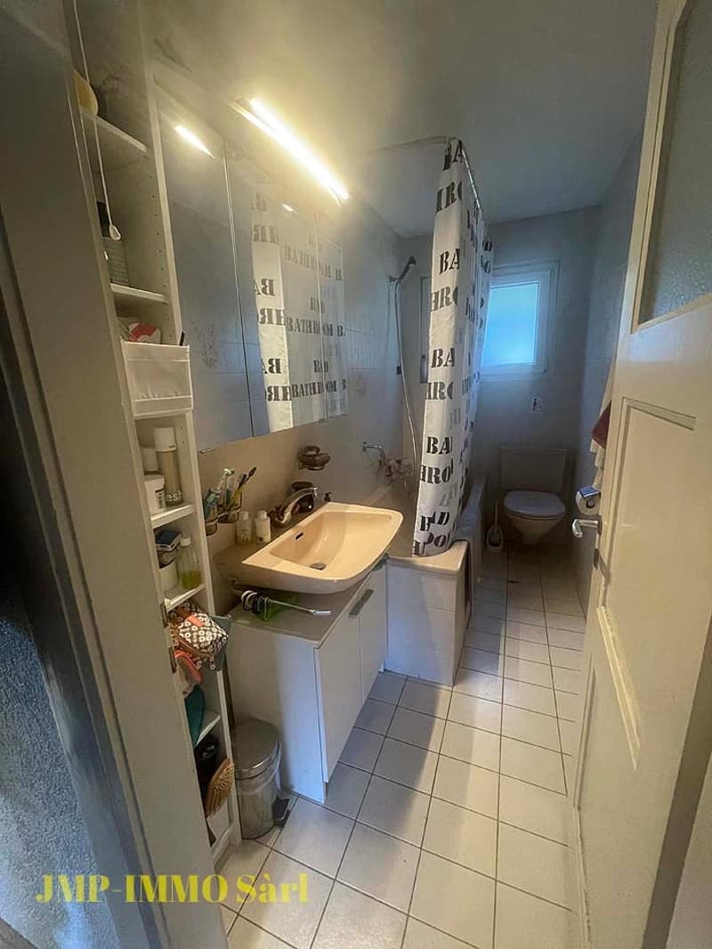 À saisir maison villageoise à rénover avec vue et ensoleillement (12)