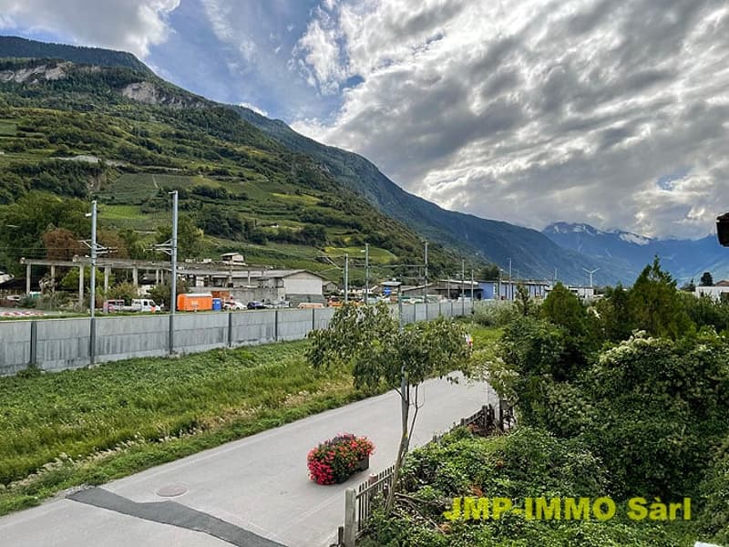 Très bel appartement en attique dans petite PPE (21)