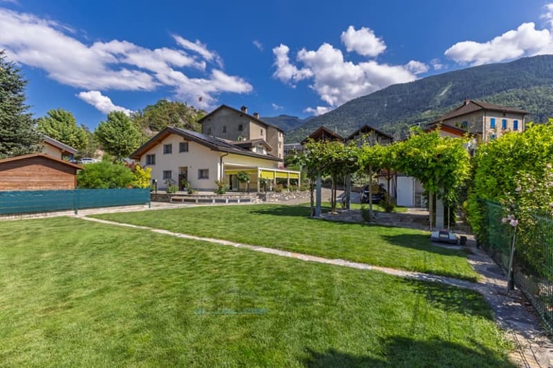 Belle opprtunité d'une très belle villa dans quartier résidentiel et calme (1)
