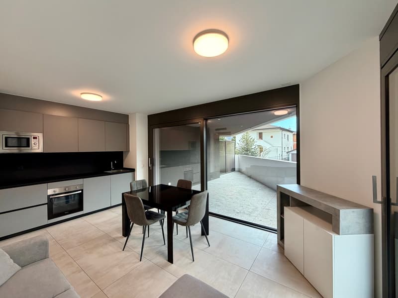 Breganzona 2.5 rooms. Furnished Rent 1'690 Expenses 150 (2)