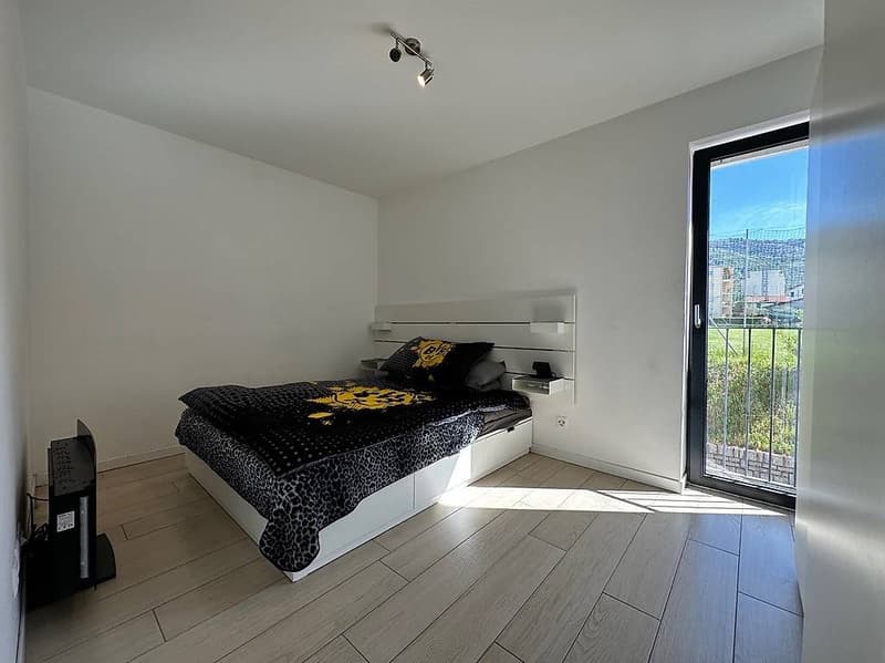Moderno appartamento 3.5 locali con balcone a Balerna (4)