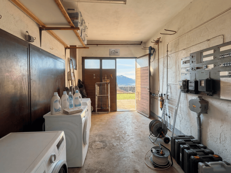 BOSCO LUGANESE | Casa Bifamiliare con Giardino Vista Lago (24)
