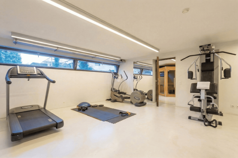 Elegantes Apartment in Lugano mit 3.5 Zimmern und Seeblick (15)