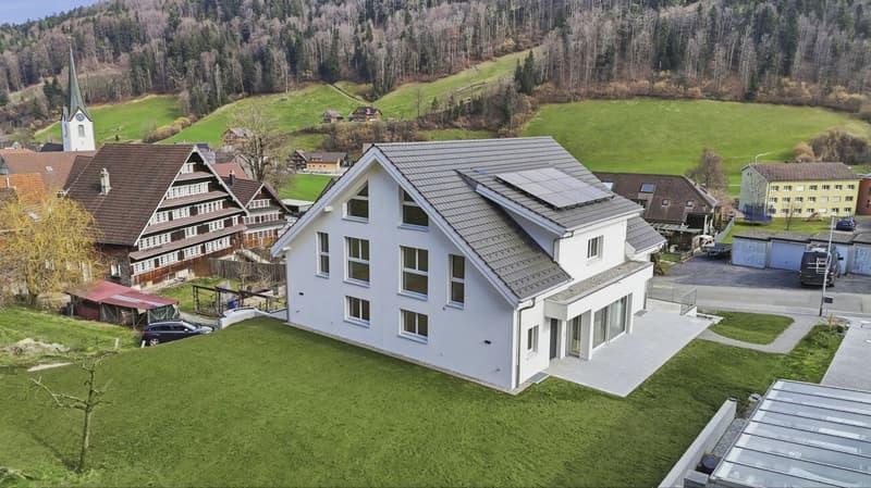 Moderne Doppelhaushälfte im Grünen mit Säntissicht – bezugsbereit (2)