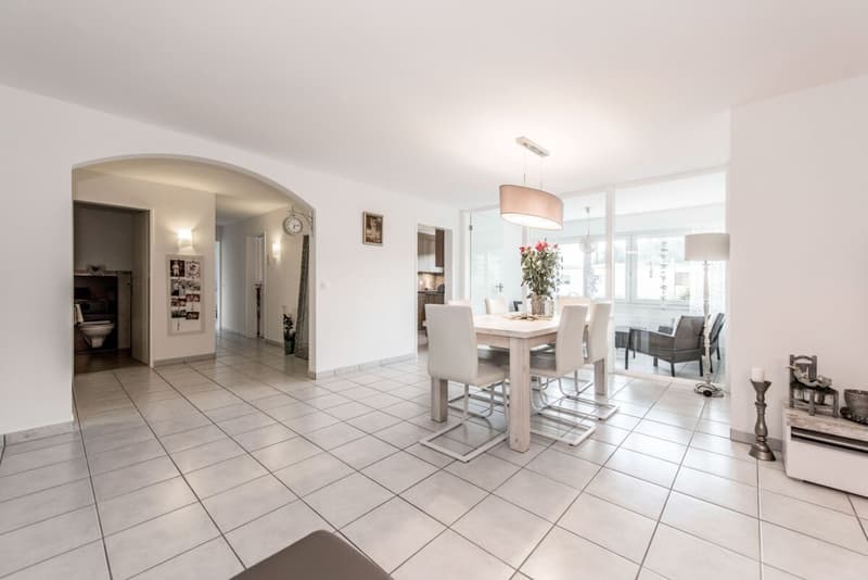 Spacious 5.5-room family apartment in the popular Bruggeregg quarter (3)