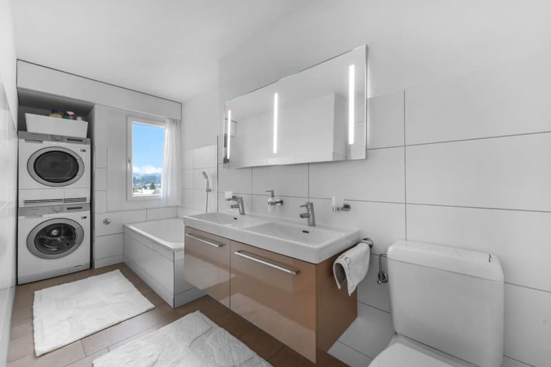 Habiter avec confort et vue panoramique – 5,5 pièces au centre (16)