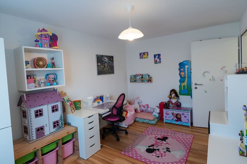 Space for Life – well-maintained semi-detached house in an attractive location. (13)