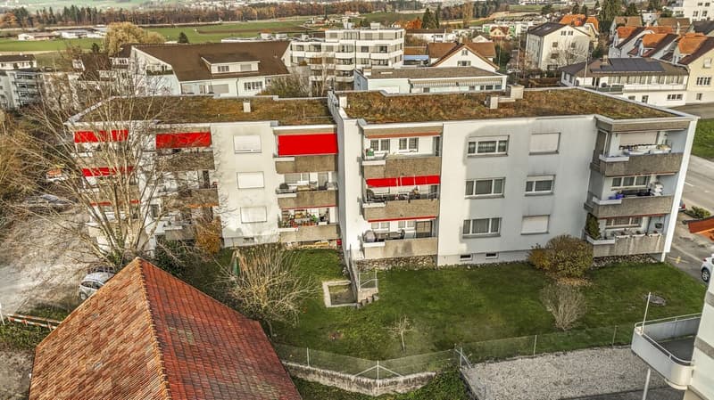 Wohnen mit Wohlgefühl: 4.5-Zimmer-Wohnung an idealer Lage (14)