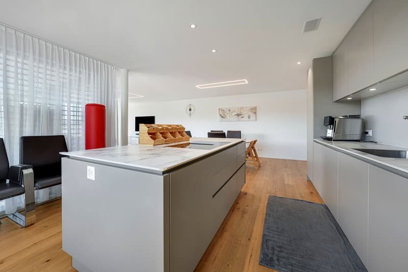 Ein Zuhause mit Weit- und Bergblick sowie hoher Wohnqualität (6)