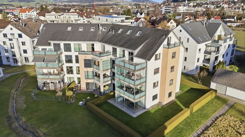 Grosszügige Dachmaisonettewohnung mit viel Licht und drei Balkonen (19)
