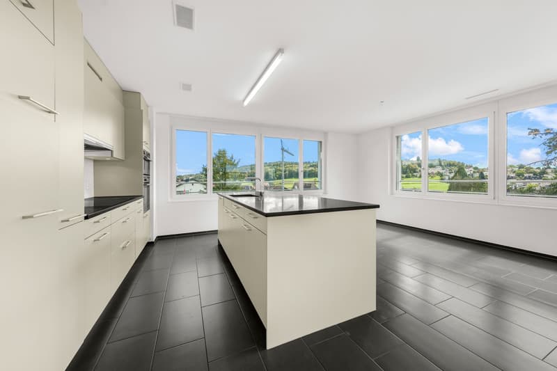 Grosszügiges 5.5-Zimmer-Wohnjuwel mit Weitblick – modern, hochwertig und familienfreundlich (3)