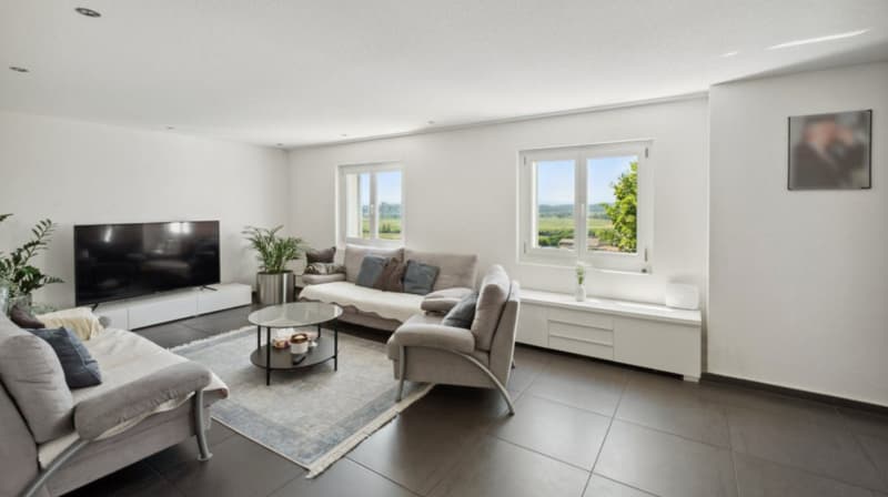 7.5-Zimmer-Doppeleinfamilienhaus an Südhanglage mit Alpenpanorama (7)