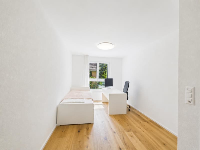 Neuwertiges 6.5-Zimmer-Doppeleinfamilienhaus mit hochwertigem Ausbau in Safenwil (12)