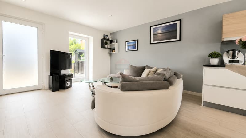 Charmante Villa angrenzend an ein altes renoviertes Bauernhaus mit 6 Zimmern in Veyrier (2)