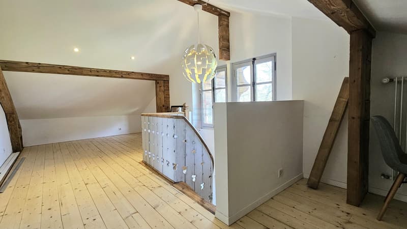 Elegantes renoviertes Anwesen in exklusiver Umgebung (12)