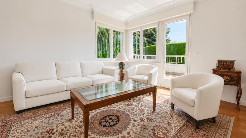 Elegante villa familiare in un ambiente residenziale a Cointrin (5)