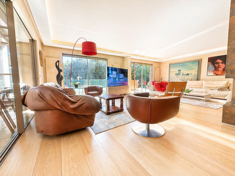 Very beautiful semi-detached villa in a sought-after area of Cologny (4)