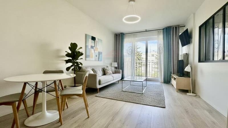 Charmantes Studio von 39 m² in einer gesicherten und grünen Residenz (1)