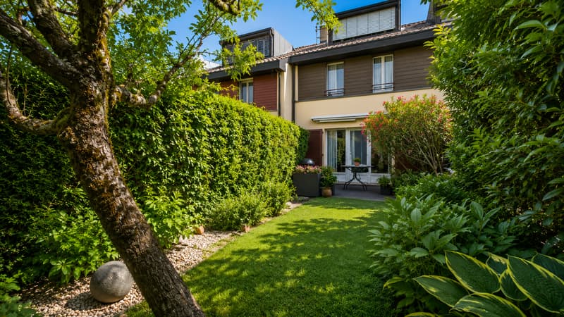 Angrenzendes Haus mit privatem Garten in einem exklusiven Privatpark (1)