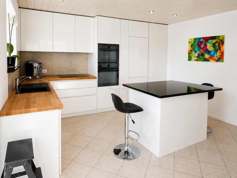 CRANS | Familienvilla mit 240 m², 6 Zimmern und 7 Parkplätzen (7)