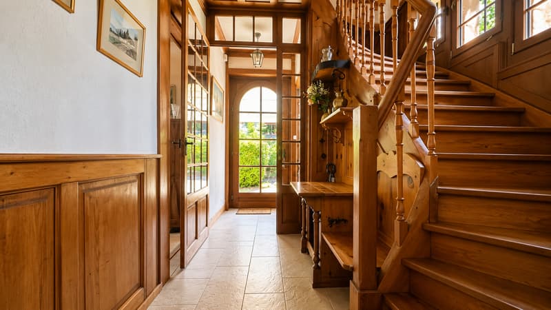 Einzelhaus mit Charakter - Freiblick auf den Salève, großes Volumen und großes Potenzial für Umbauten. (12)