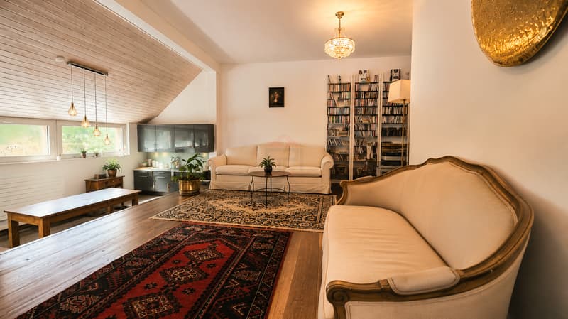 Einzigartiges Charmehaus in einer gesuchten Wohngegend (4)