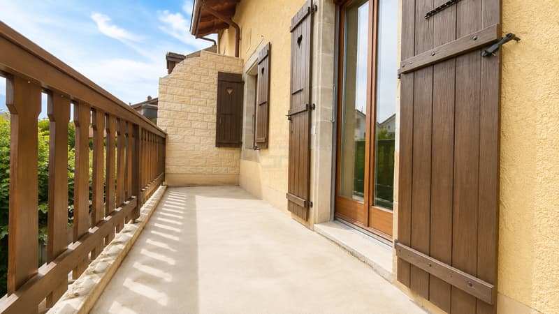 Maison de caractère au coeur d'Eysins ? Charme, volumes et authenticité (7)